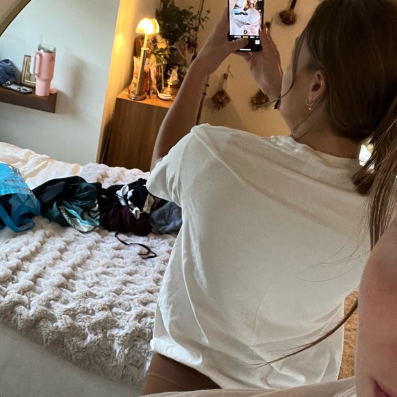 White Georgia Tech T shirt - Picture 2 of 2